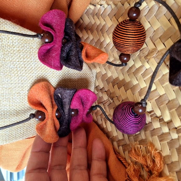 Handcrafted Felt Multicolor Necklace - Picture 4 of 4